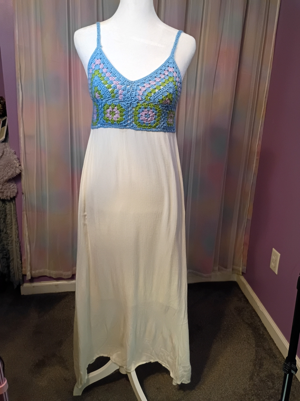 Altar'd State Blue White Crocheted Floral V Neckline Linen Maxi Dress Size Large
